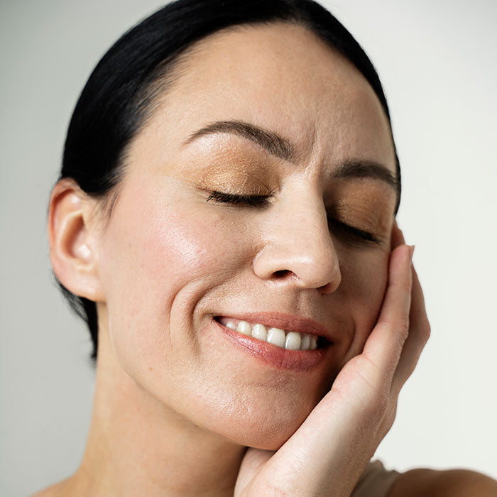 Hollywood Carbon Facial pack of 5 50% Off at check out